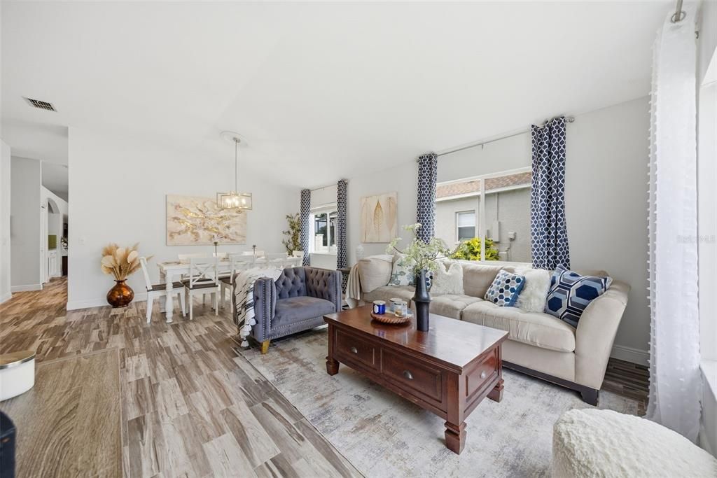 Active With Contract: $615,000 (4 beds, 2 baths, 1986 Square Feet)
