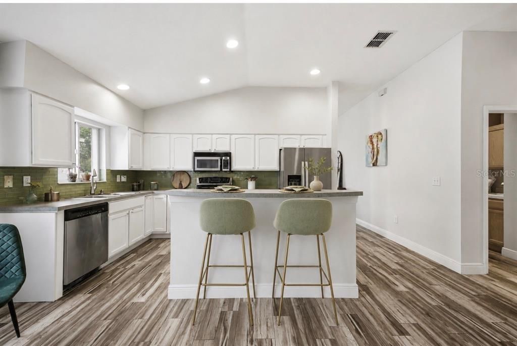 Active With Contract: $615,000 (4 beds, 2 baths, 1986 Square Feet)