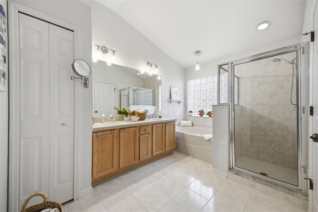 Active With Contract: $615,000 (4 beds, 2 baths, 1986 Square Feet)