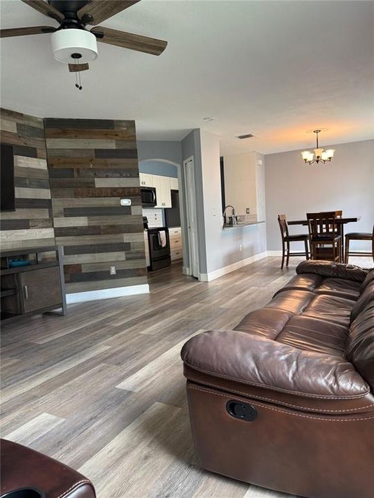 En Venta: $234,999 (2 camas, 2 baños, 1178 Pies cuadrados)