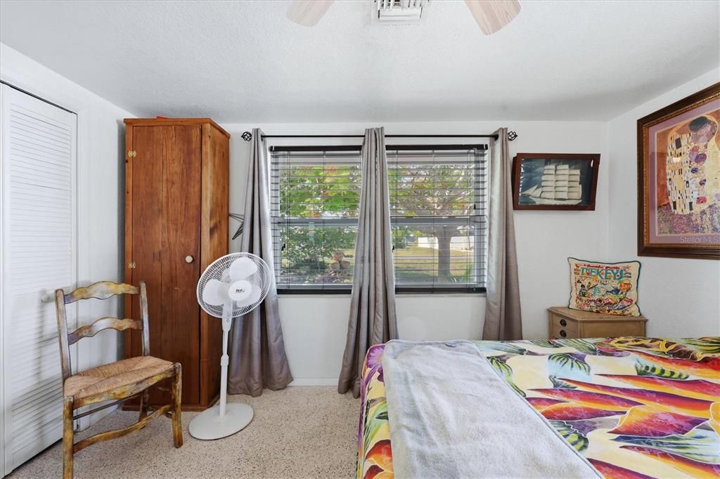 For Sale: $450,000 (3 beds, 2 baths, 1592 Square Feet)