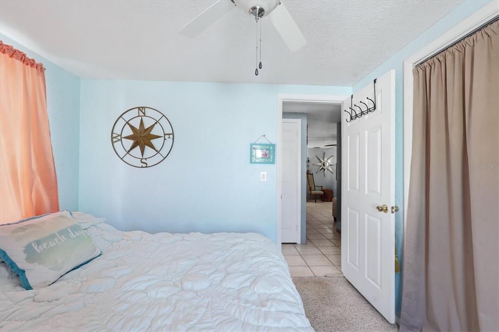 For Sale: $450,000 (3 beds, 2 baths, 1592 Square Feet)