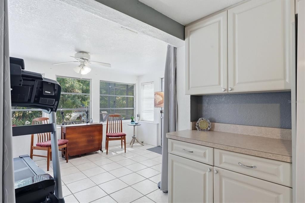 For Sale: $450,000 (3 beds, 2 baths, 1592 Square Feet)