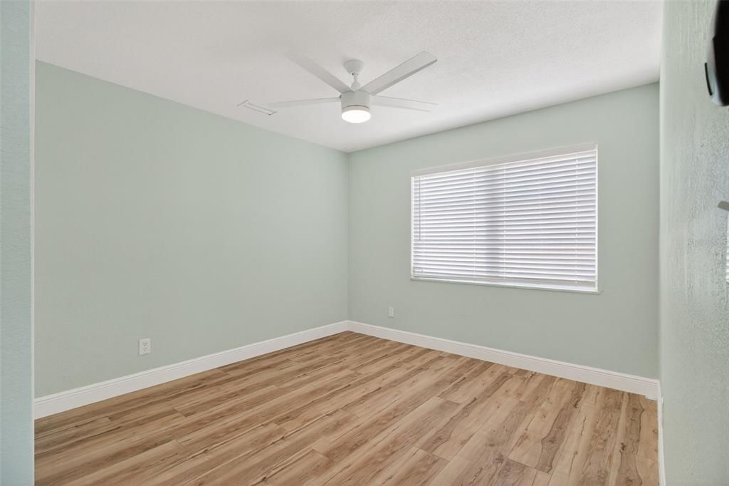 For Sale: $1,099,000 (4 beds, 2 baths, 1881 Square Feet)