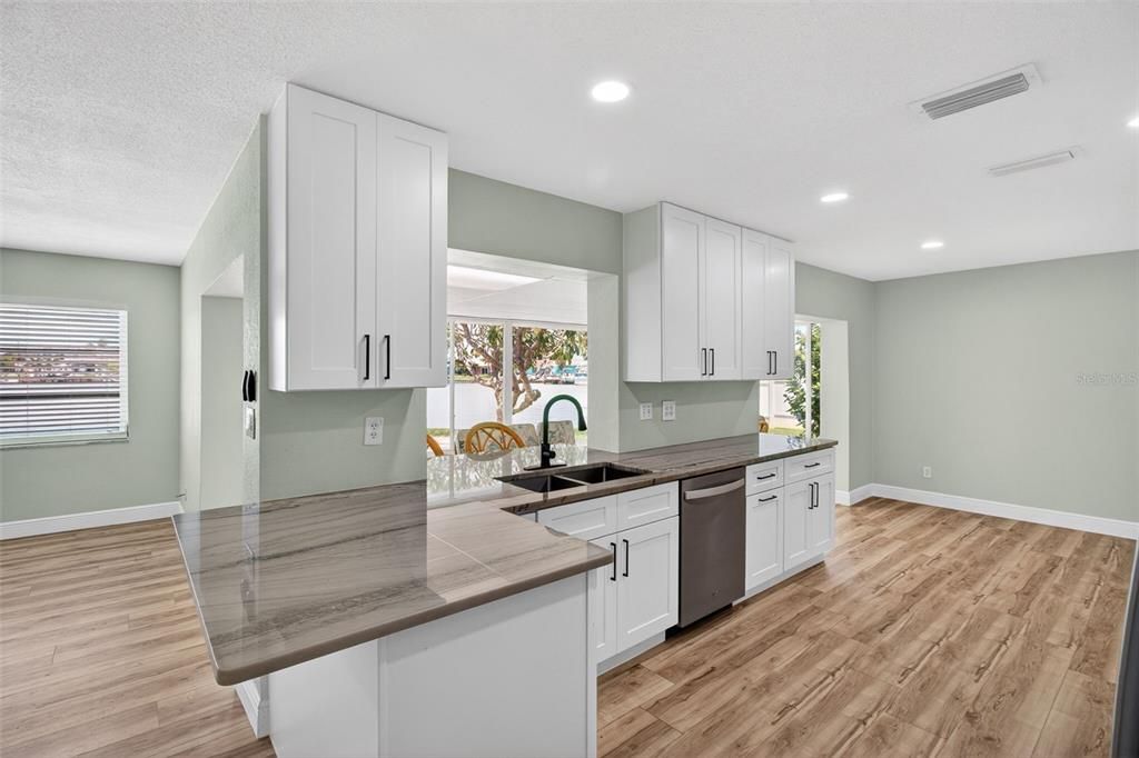 For Sale: $1,099,000 (4 beds, 2 baths, 1881 Square Feet)