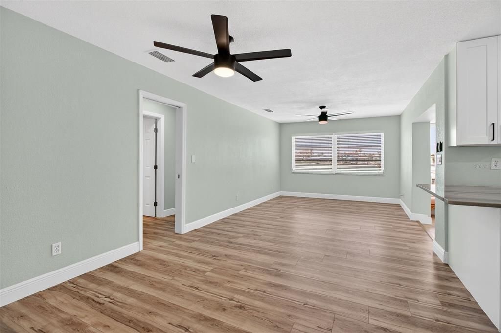 For Sale: $1,099,000 (4 beds, 2 baths, 1881 Square Feet)