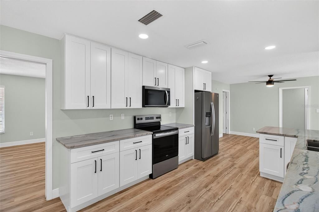 For Sale: $1,099,000 (4 beds, 2 baths, 1881 Square Feet)