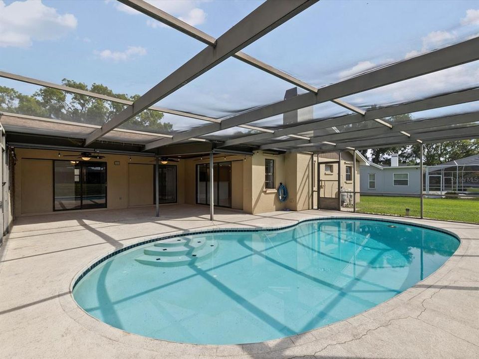 For Sale: $650,000 (3 beds, 2 baths, 1854 Square Feet)