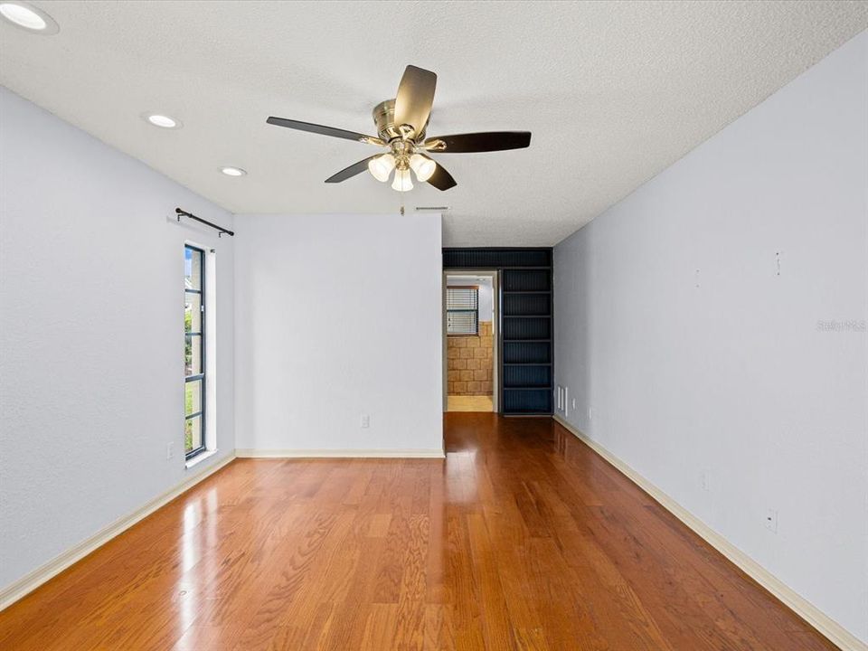 For Sale: $650,000 (3 beds, 2 baths, 1854 Square Feet)