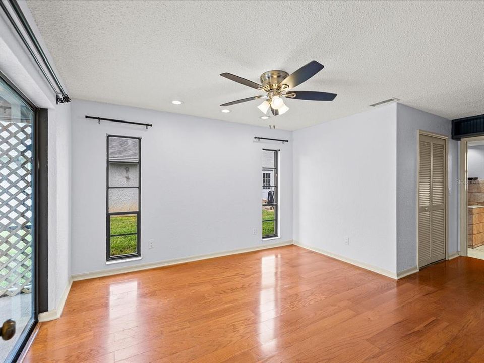 For Sale: $650,000 (3 beds, 2 baths, 1854 Square Feet)