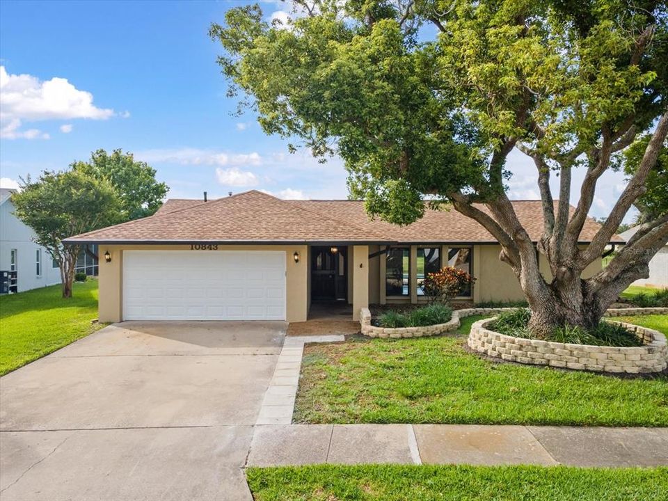 For Sale: $650,000 (3 beds, 2 baths, 1854 Square Feet)