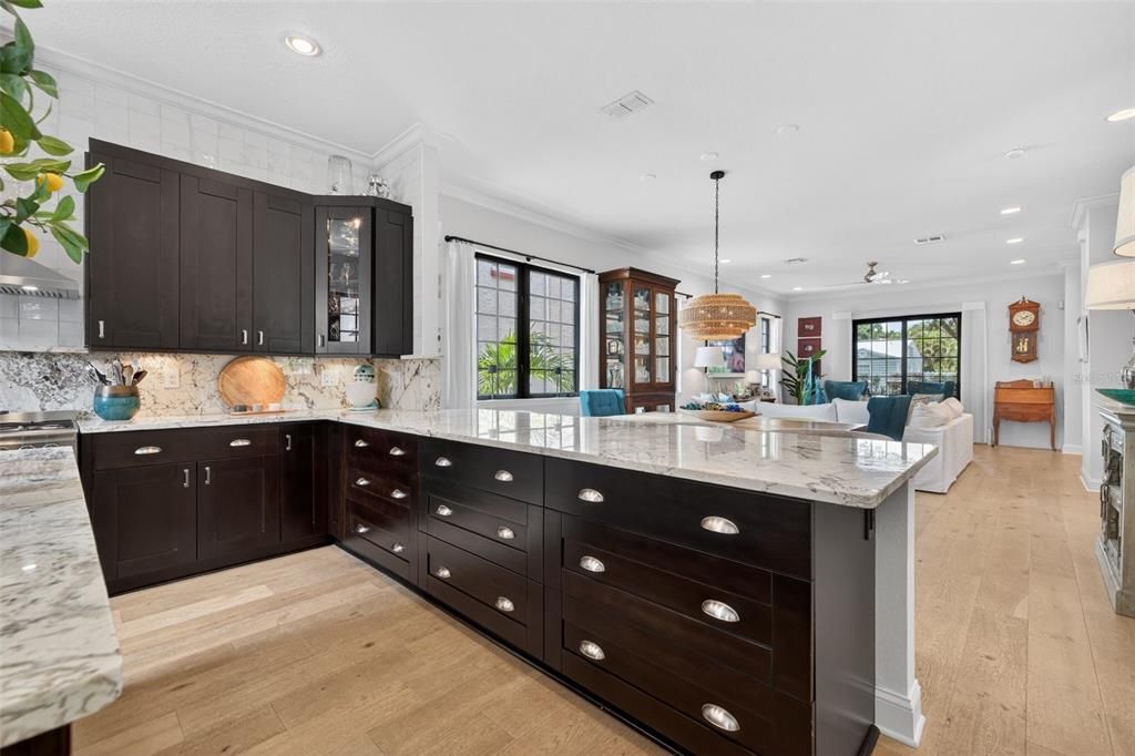 For Sale: $995,000 (3 beds, 2 baths, 2055 Square Feet)