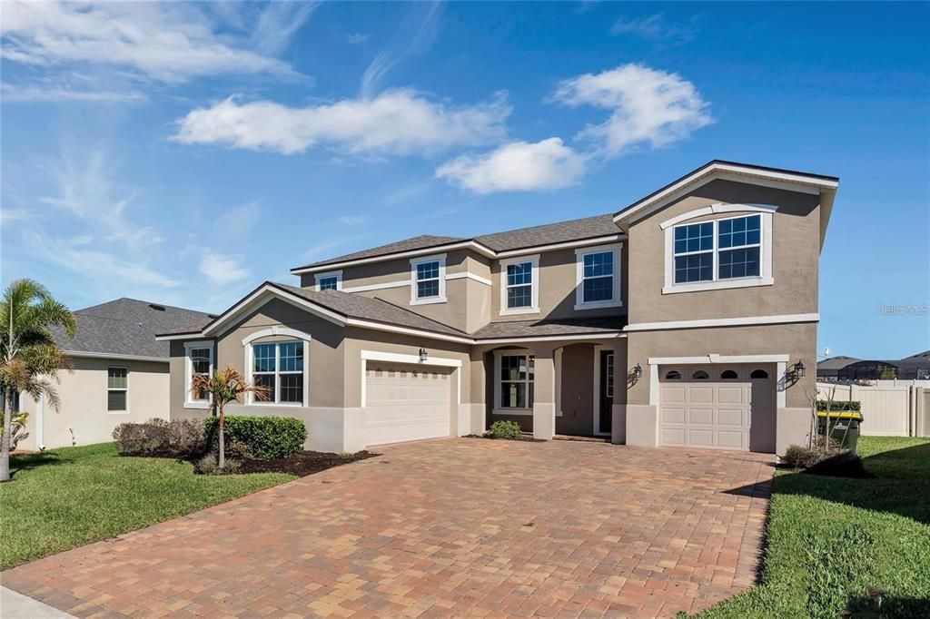 Recently Sold: $680,000 (4 beds, 2 baths, 3110 Square Feet)