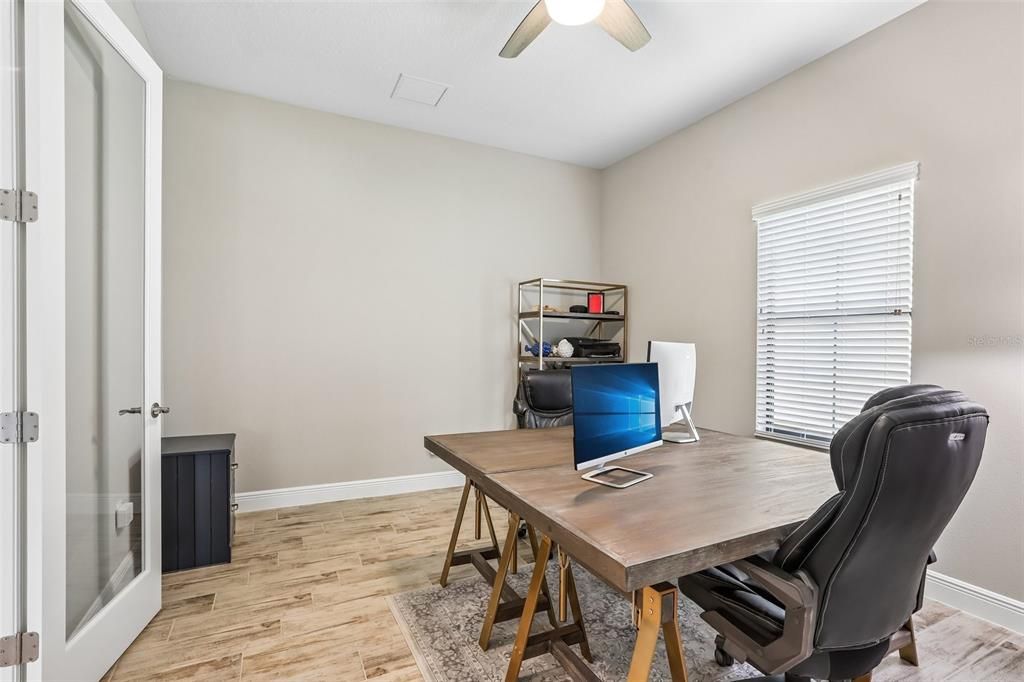 For Sale: $815,000 (4 beds, 4 baths, 3164 Square Feet)