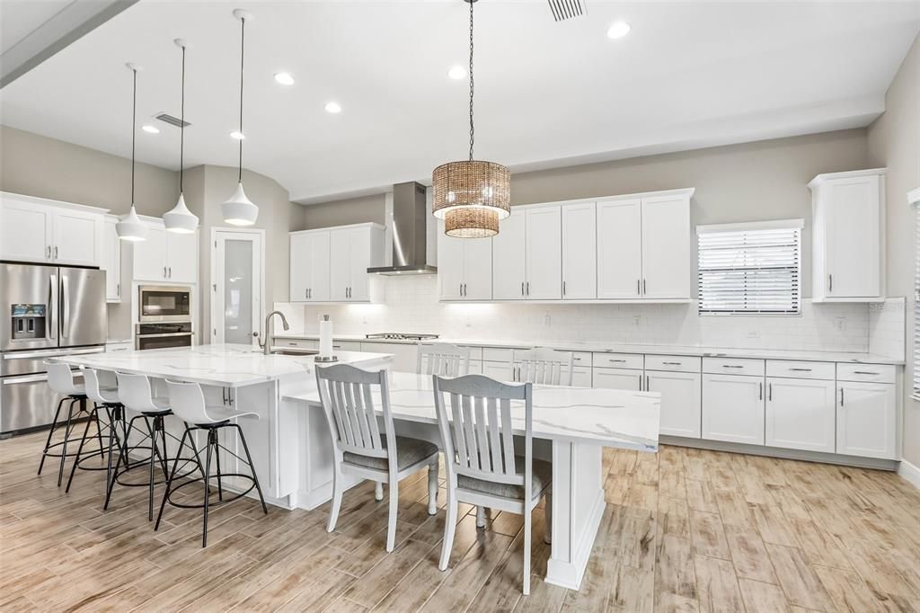 For Sale: $815,000 (4 beds, 4 baths, 3164 Square Feet)