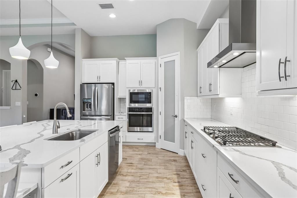 For Sale: $815,000 (4 beds, 4 baths, 3164 Square Feet)