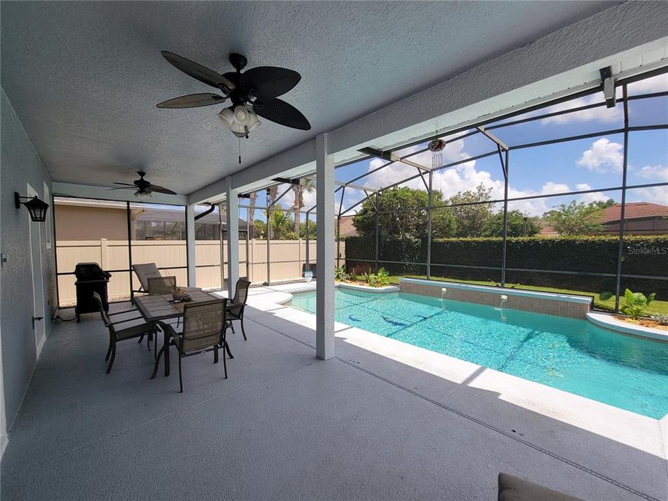 For Sale: $695,000 (5 beds, 3 baths, 3207 Square Feet)