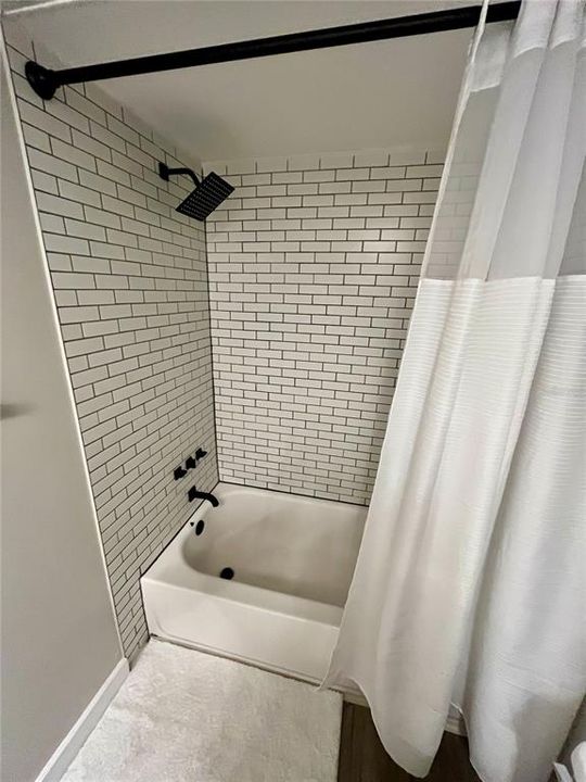 В аренду: $1,950 (1 спален, 1 ванн, 790 Квадратных фут)