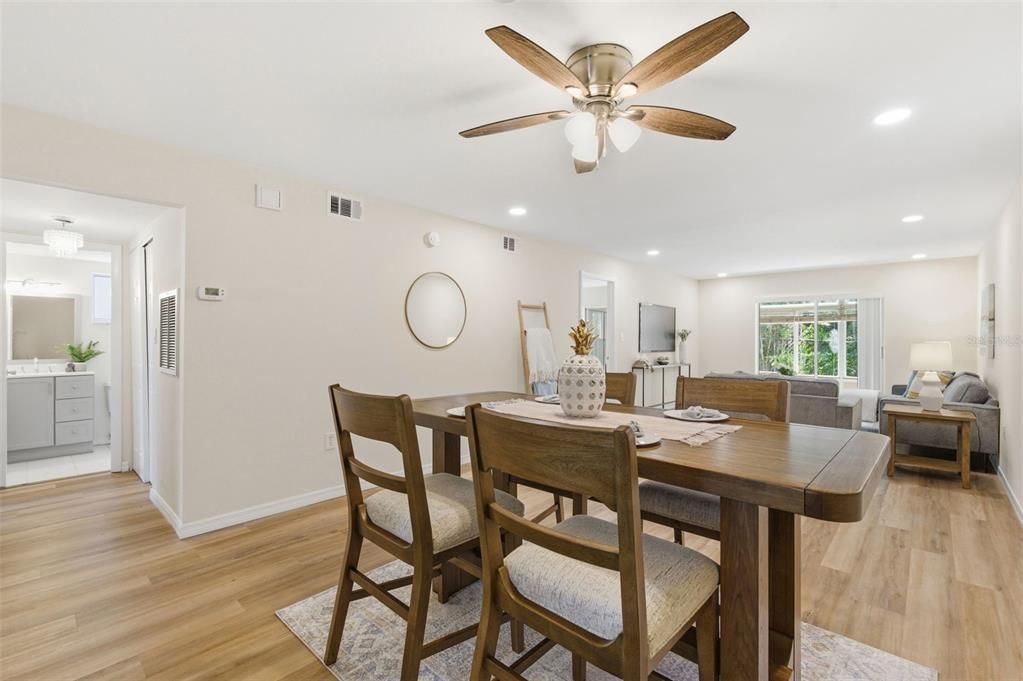 For Sale: $121,000 (2 beds, 2 baths, 1144 Square Feet)