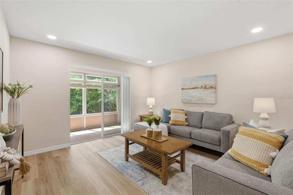 For Sale: $121,000 (2 beds, 2 baths, 1144 Square Feet)
