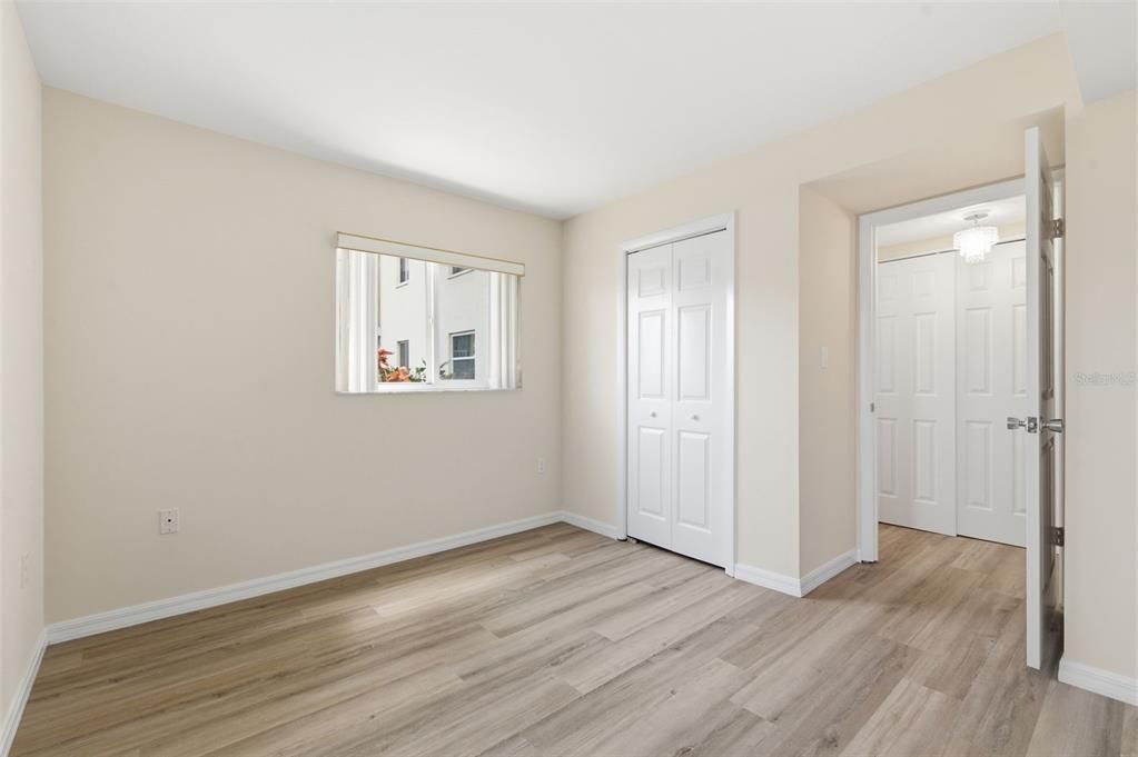 For Sale: $121,000 (2 beds, 2 baths, 1144 Square Feet)