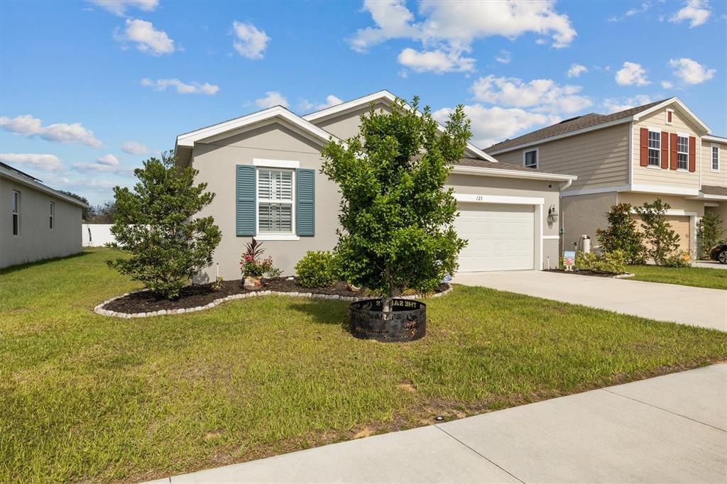 For Sale: $385,000 (4 beds, 2 baths, 1928 Square Feet)