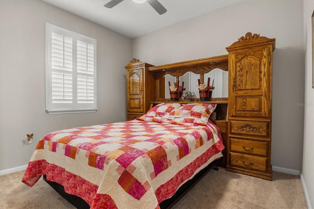 For Sale: $385,000 (4 beds, 2 baths, 1928 Square Feet)