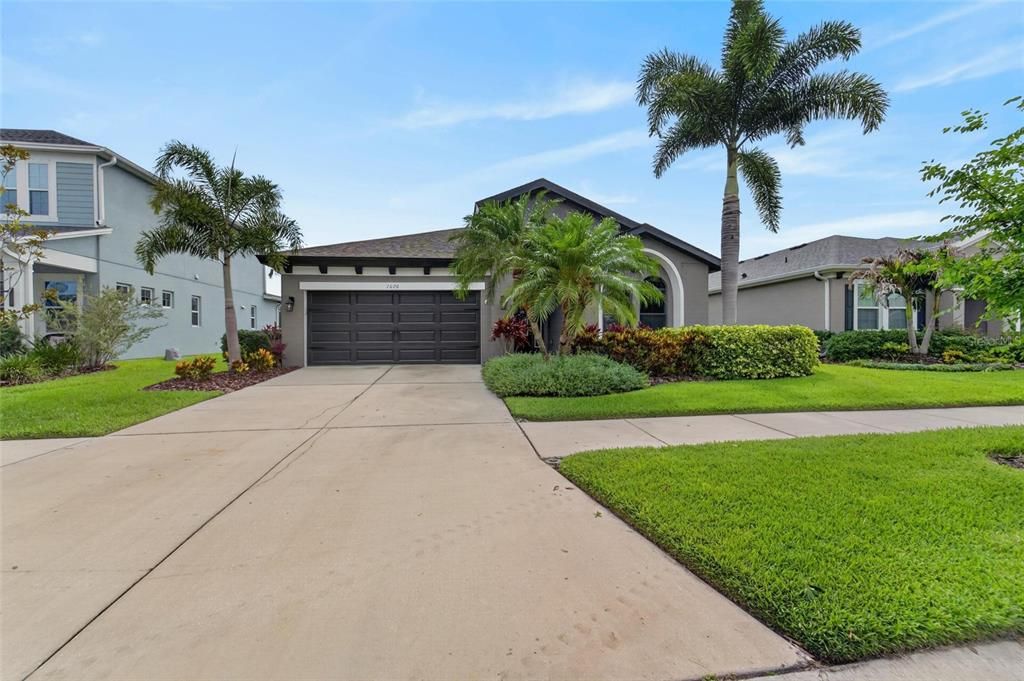 Recently Sold: $575,000 (4 beds, 2 baths, 2114 Square Feet)