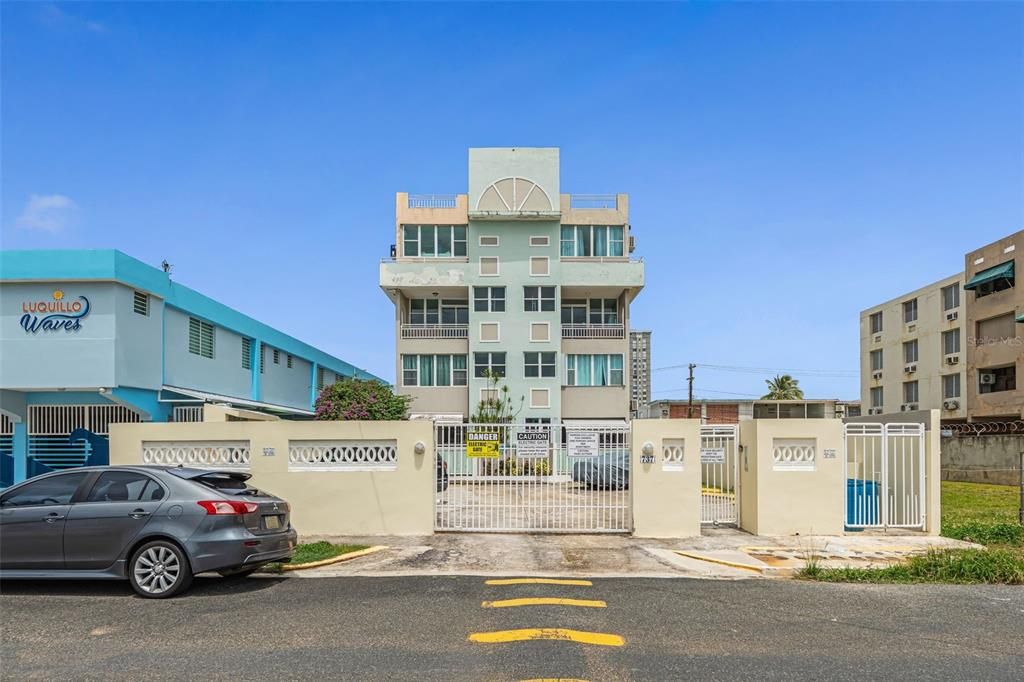 For Sale: $325,000 (2 beds, 1 baths, 0 Square Feet)