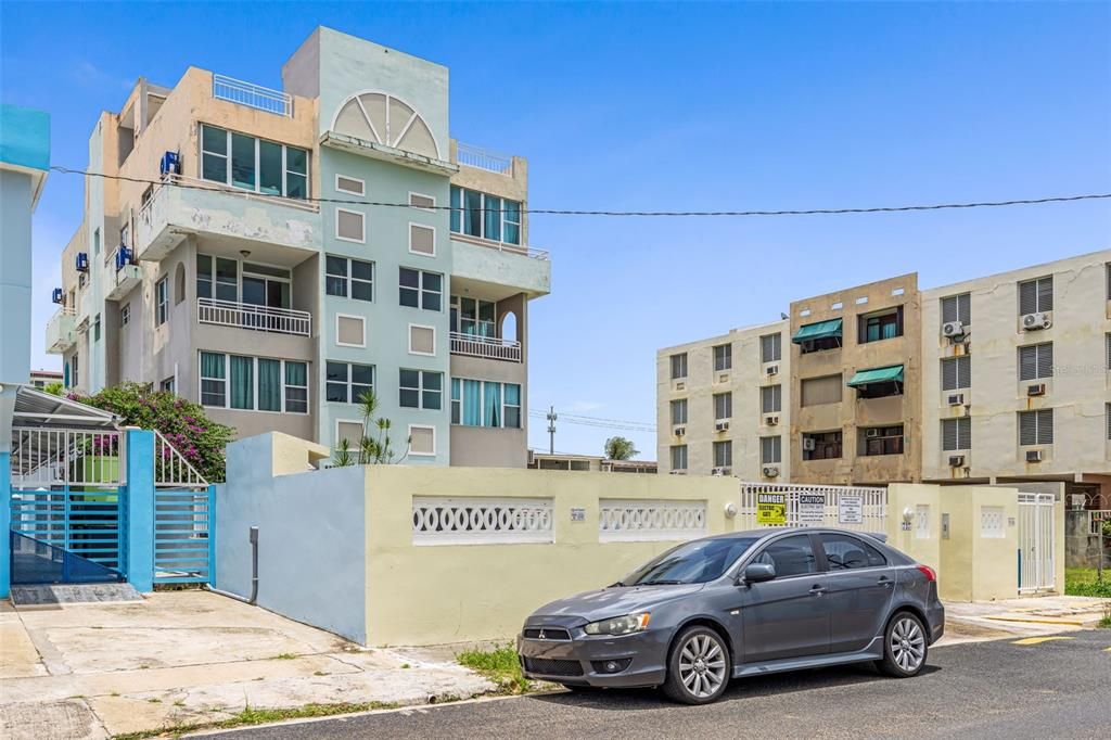 For Sale: $325,000 (2 beds, 1 baths, 0 Square Feet)