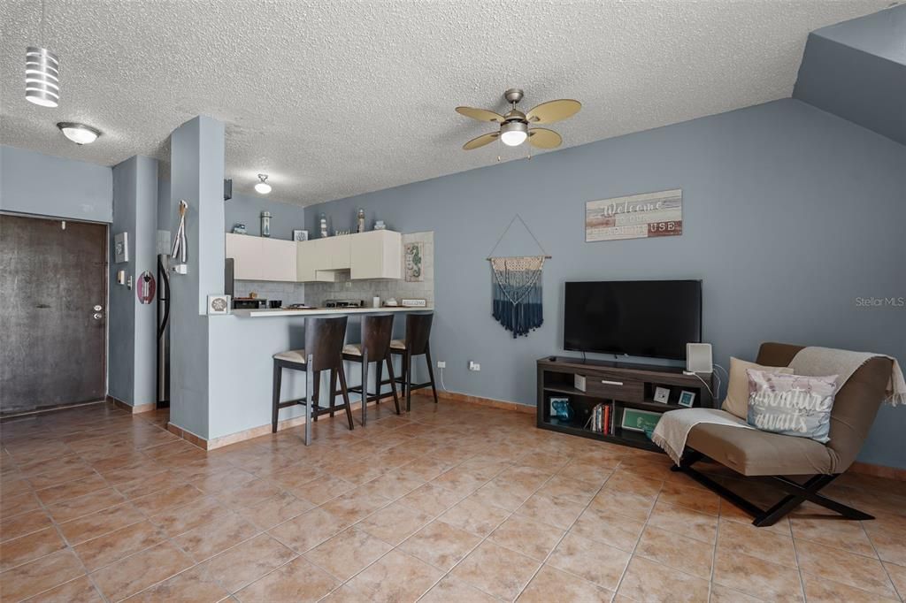 For Sale: $325,000 (2 beds, 1 baths, 0 Square Feet)
