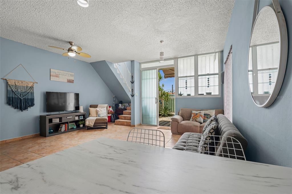 For Sale: $325,000 (2 beds, 1 baths, 0 Square Feet)