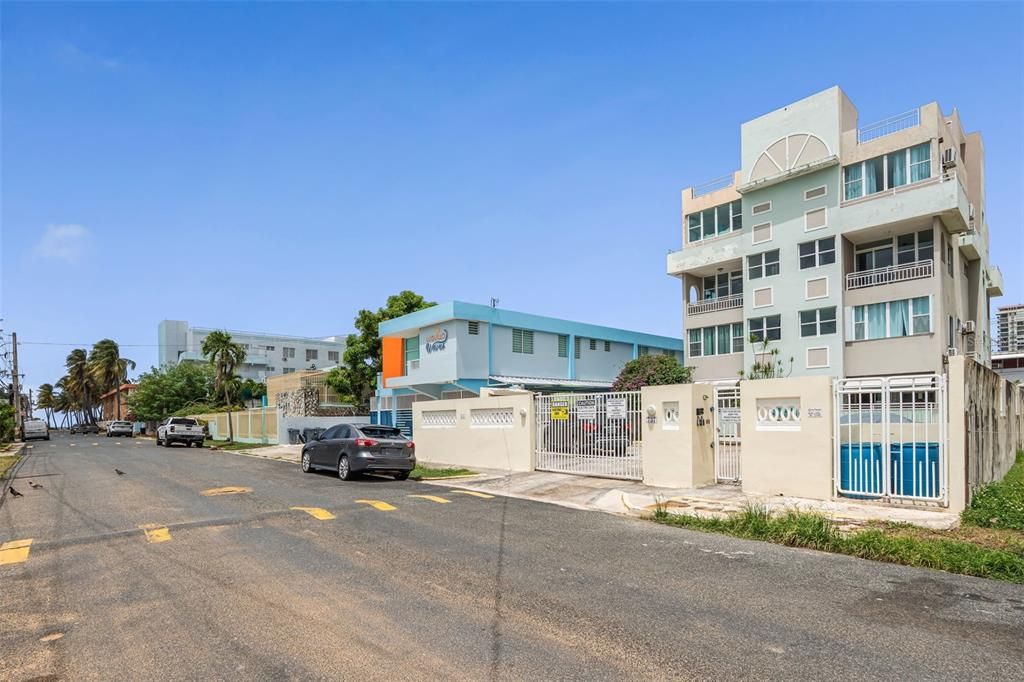For Sale: $325,000 (2 beds, 1 baths, 0 Square Feet)