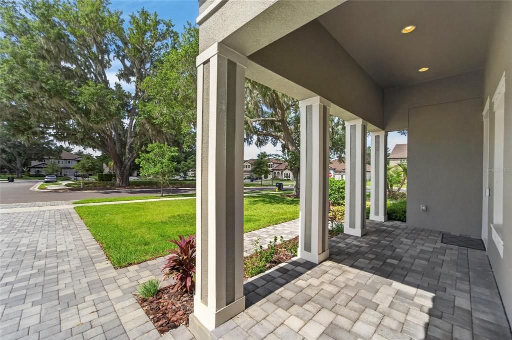 For Sale: $995,000 (5 beds, 4 baths, 4709 Square Feet)