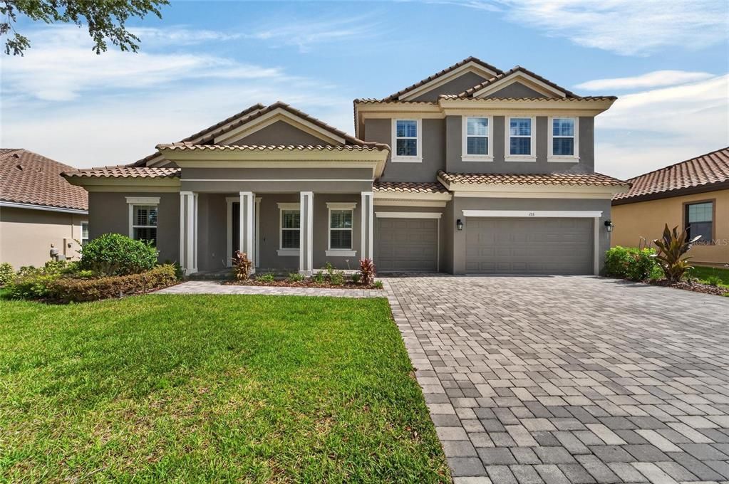 For Sale: $995,000 (5 beds, 4 baths, 4709 Square Feet)