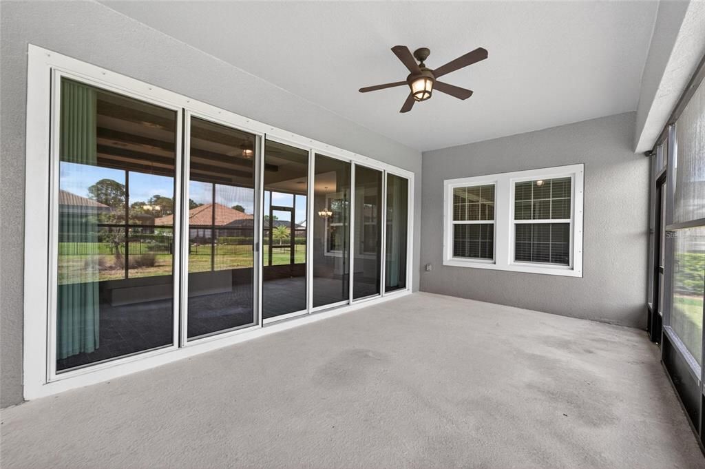 For Sale: $995,000 (5 beds, 4 baths, 4709 Square Feet)