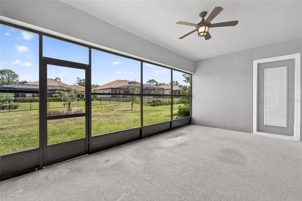 For Sale: $995,000 (5 beds, 4 baths, 4709 Square Feet)
