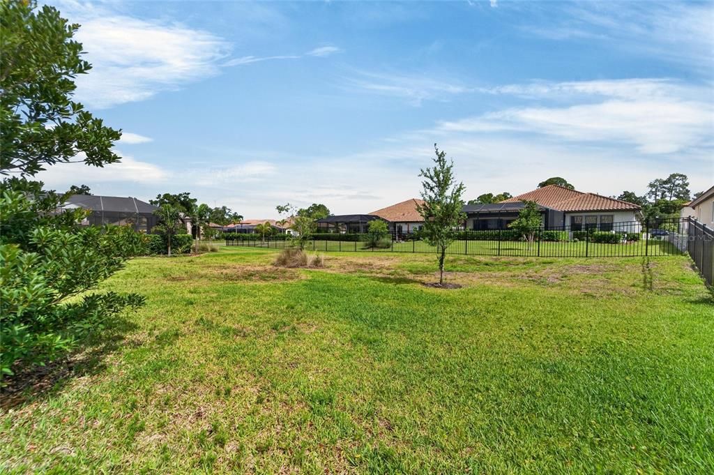 For Sale: $995,000 (5 beds, 4 baths, 4709 Square Feet)