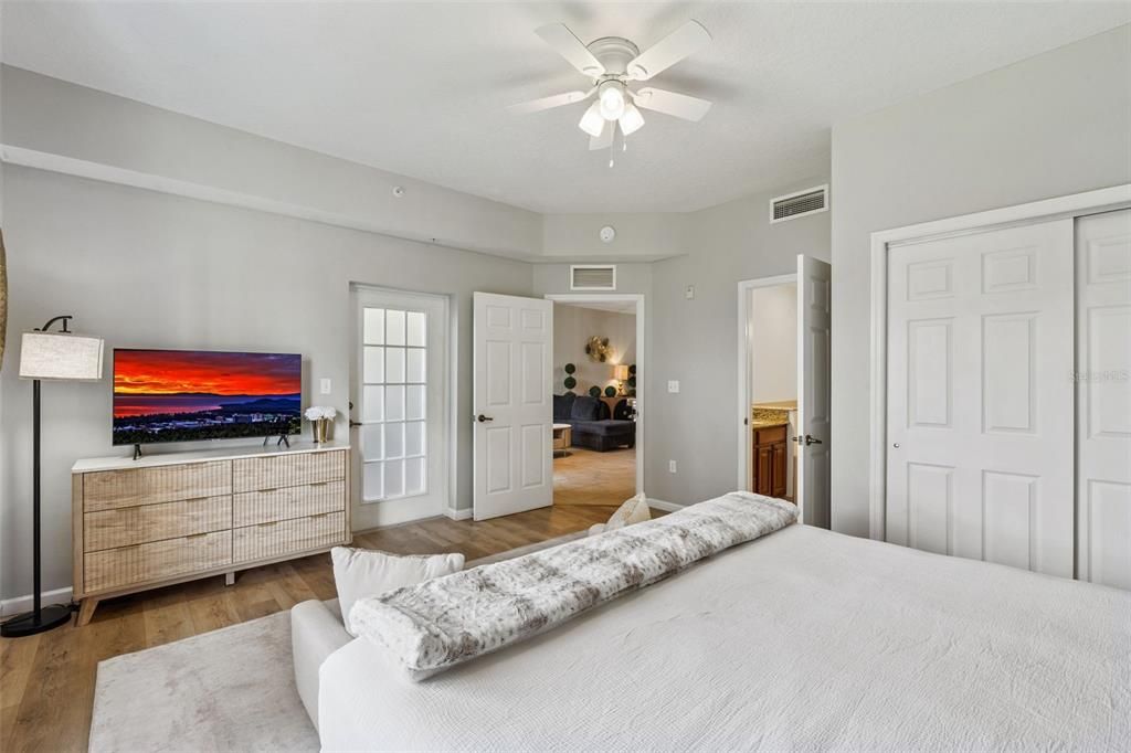 En Venta: $273,999 (3 camas, 2 baños, 1459 Pies cuadrados)