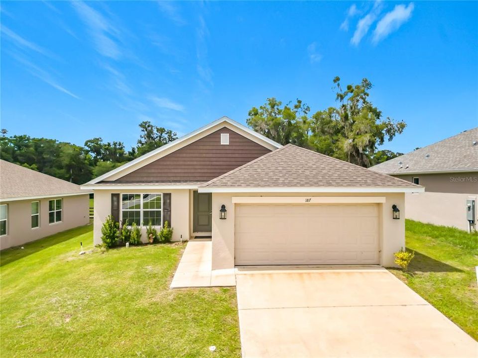 For Sale: $269,990 (3 beds, 2 baths, 1370 Square Feet)