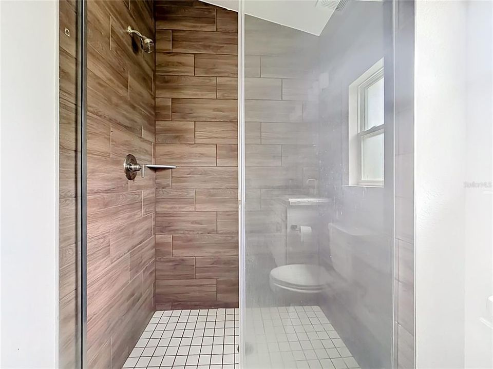 For Sale: $269,990 (3 beds, 2 baths, 1370 Square Feet)