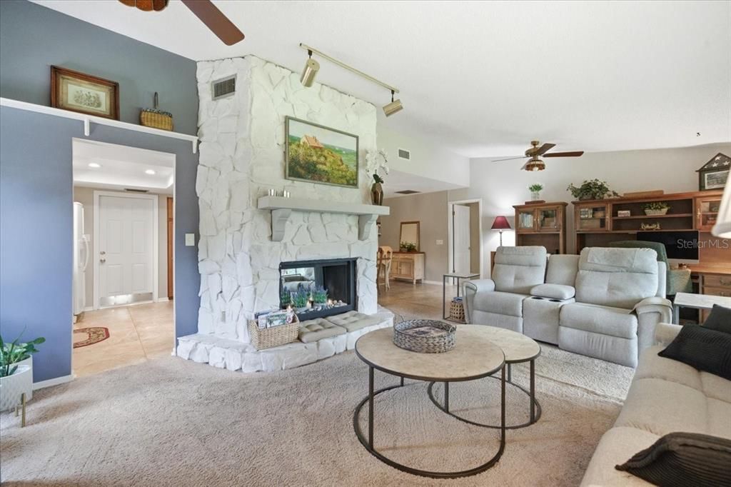 For Sale: $475,000 (4 beds, 2 baths, 1772 Square Feet)