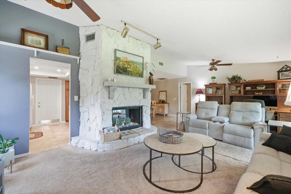 For Sale: $475,000 (4 beds, 2 baths, 1772 Square Feet)