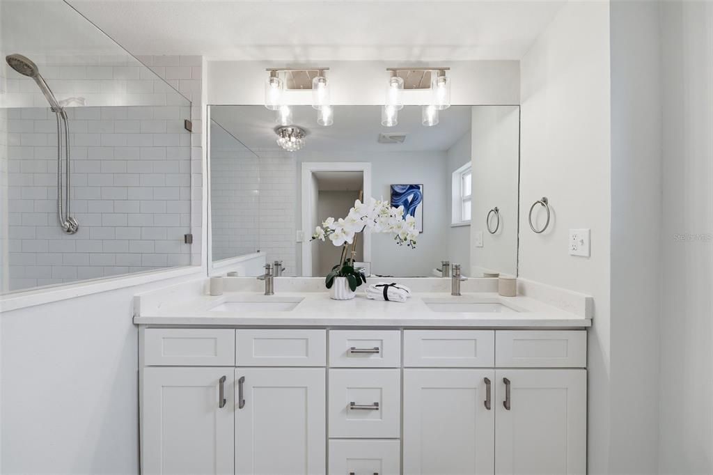 For Sale: $509,900 (4 beds, 2 baths, 1784 Square Feet)