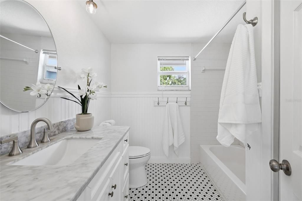 For Sale: $509,900 (4 beds, 2 baths, 1784 Square Feet)