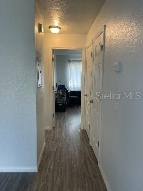 For Rent: $1,725 (2 beds, 1 baths, 974 Square Feet)