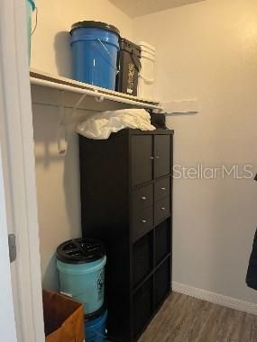 For Rent: $1,725 (2 beds, 1 baths, 974 Square Feet)