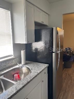 For Rent: $1,725 (2 beds, 1 baths, 974 Square Feet)