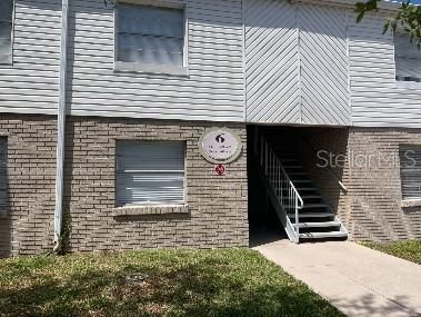 For Rent: $1,725 (2 beds, 1 baths, 974 Square Feet)