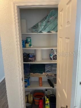 For Rent: $1,725 (2 beds, 1 baths, 974 Square Feet)